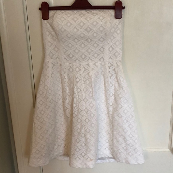 White Strapless Lilly Pulitzer Dress - Picture 1 of 3